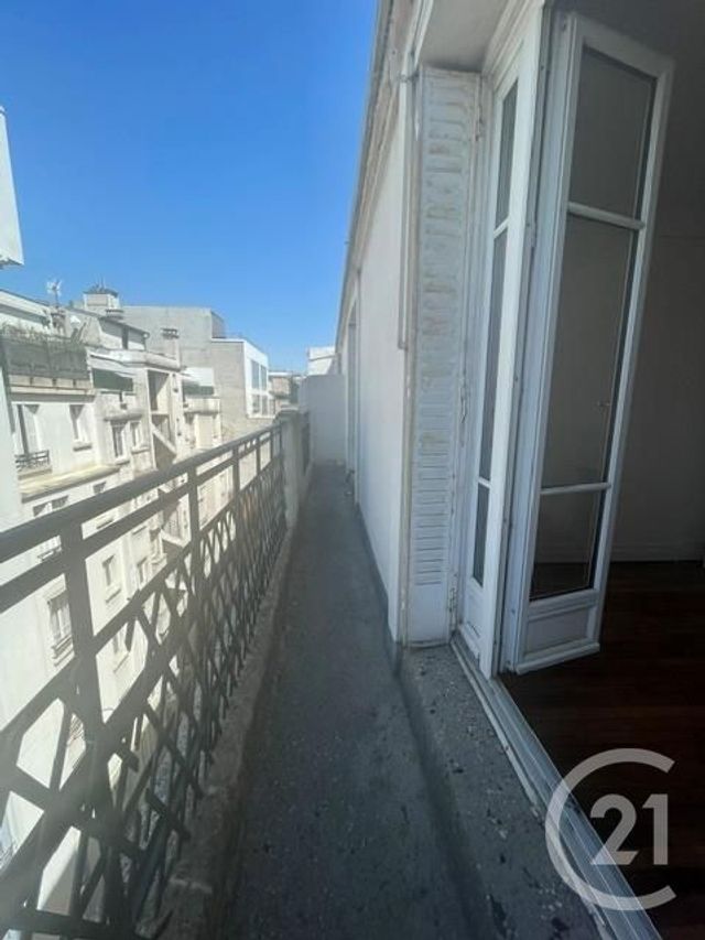 Appartement F2 à louer - 2 pièces - 44.1 m2 - PARIS - 75008 - ILE-DE-FRANCE - Century 21 Alpha Hoche