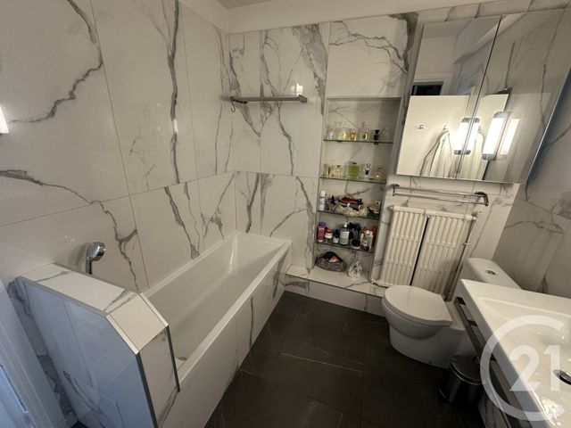 Appartement F6 à vendre - 6 pièces - 138.0 m2 - PARIS - 75016 - ILE-DE-FRANCE - Century 21 Alpha Hoche