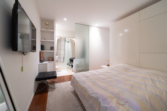 Afficher la photo en grand Appartement à vendre - 7 pièces - 425.0 m2 - PARIS - 75016 - ILE-DE-FRANCE - Century 21 Alpha Hoche