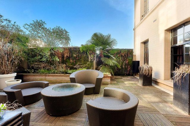 Appartement à vendre - 5 pièces - 154.0 m2 - PARIS - 75008 - ILE-DE-FRANCE - Century 21 Alpha Hoche