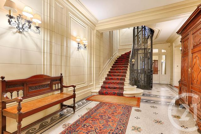 Appartement F4 à vendre - 4 pièces - 142.86 m2 - PARIS - 75008 - ILE-DE-FRANCE - Century 21 Alpha Hoche