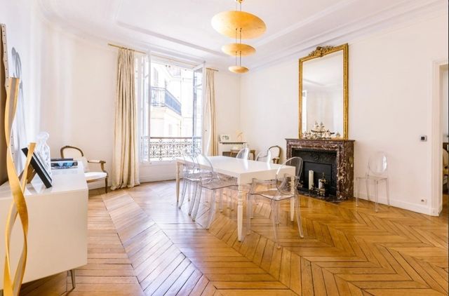 Appartement F5 à vendre - 5 pièces - 175.0 m2 - PARIS - 75008 - ILE-DE-FRANCE - Century 21 Alpha Hoche