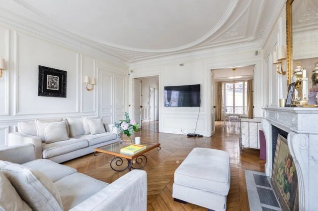 Appartement F5 à vendre - 5 pièces - 175.0 m2 - PARIS - 75008 - ILE-DE-FRANCE - Century 21 Alpha Hoche