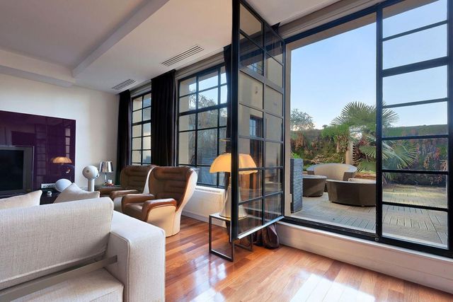 Appartement à vendre - 5 pièces - 154.0 m2 - PARIS - 75008 - ILE-DE-FRANCE - Century 21 Alpha Hoche