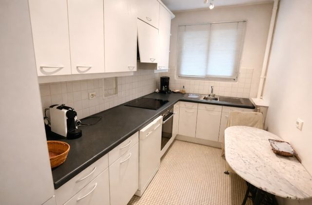 Appartement F2 à vendre - 2 pièces - 52.0 m2 - PARIS - 75016 - ILE-DE-FRANCE - Century 21 Alpha Hoche