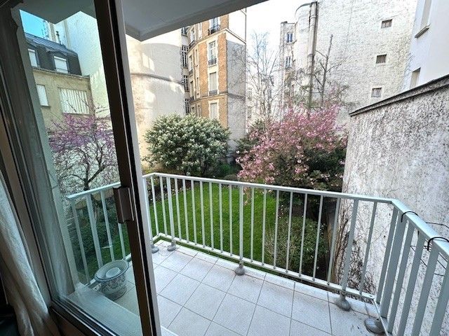 Appartement F2 à vendre - 2 pièces - 52.0 m2 - PARIS - 75016 - ILE-DE-FRANCE - Century 21 Alpha Hoche