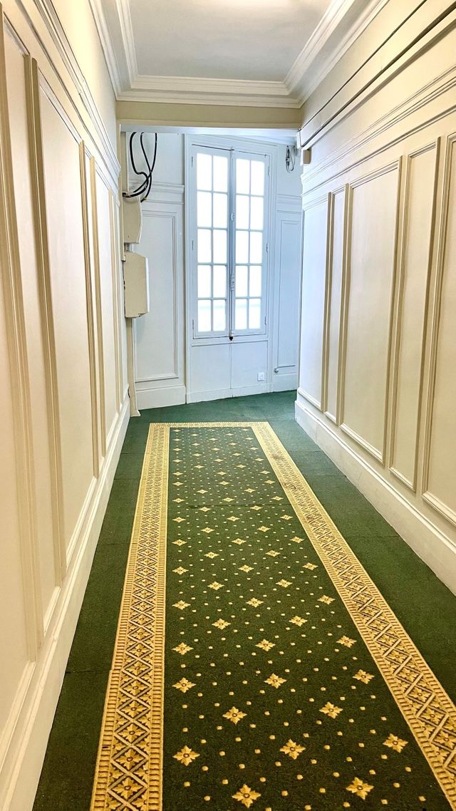 Appartement Studio à vendre - 1 pièce - 26.62 m2 - PARIS - 75008 - ILE-DE-FRANCE - Century 21 Alpha Hoche