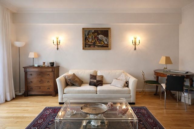 Appartement F2 à vendre - 2 pièces - 52.0 m2 - PARIS - 75016 - ILE-DE-FRANCE - Century 21 Alpha Hoche