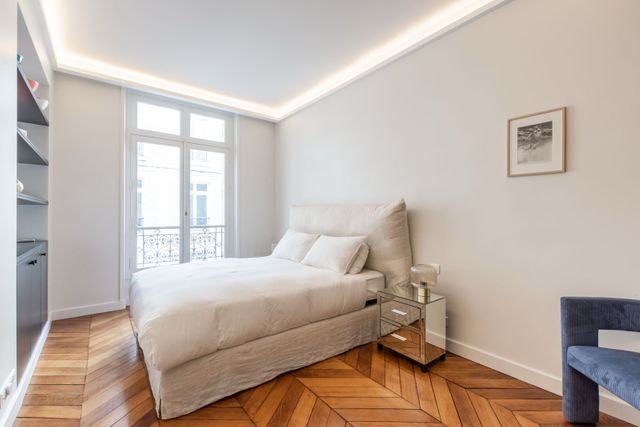 Appartement F7 à vendre - 7 pièces - 187.0 m2 - PARIS - 75008 - ILE-DE-FRANCE - Century 21 Alpha Hoche
