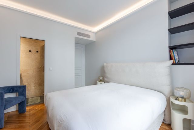 Appartement F7 à vendre - 7 pièces - 187.0 m2 - PARIS - 75008 - ILE-DE-FRANCE - Century 21 Alpha Hoche