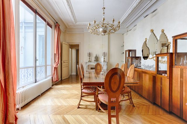 Appartement F6 à vendre - 6 pièces - 199.6 m2 - PARIS - 75016 - ILE-DE-FRANCE - Century 21 Alpha Hoche