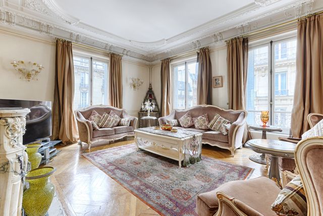 Appartement F6 à vendre - 6 pièces - 199.6 m2 - PARIS - 75016 - ILE-DE-FRANCE - Century 21 Alpha Hoche