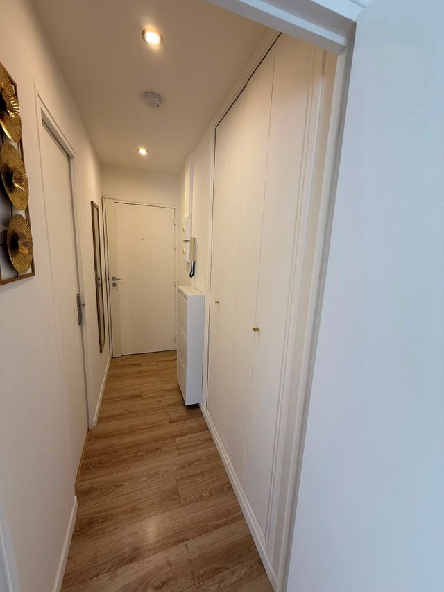 Appartement Studio à vendre - 1 pièce - 20.25 m2 - PARIS - 75017 - ILE-DE-FRANCE - Century 21 Alpha Hoche