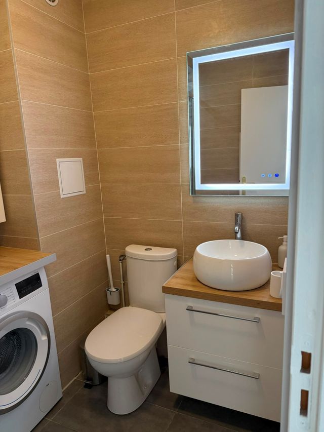 Appartement Studio à vendre - 1 pièce - 20.25 m2 - PARIS - 75017 - ILE-DE-FRANCE - Century 21 Alpha Hoche